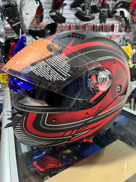 Casco deportivo (rojo con negro)